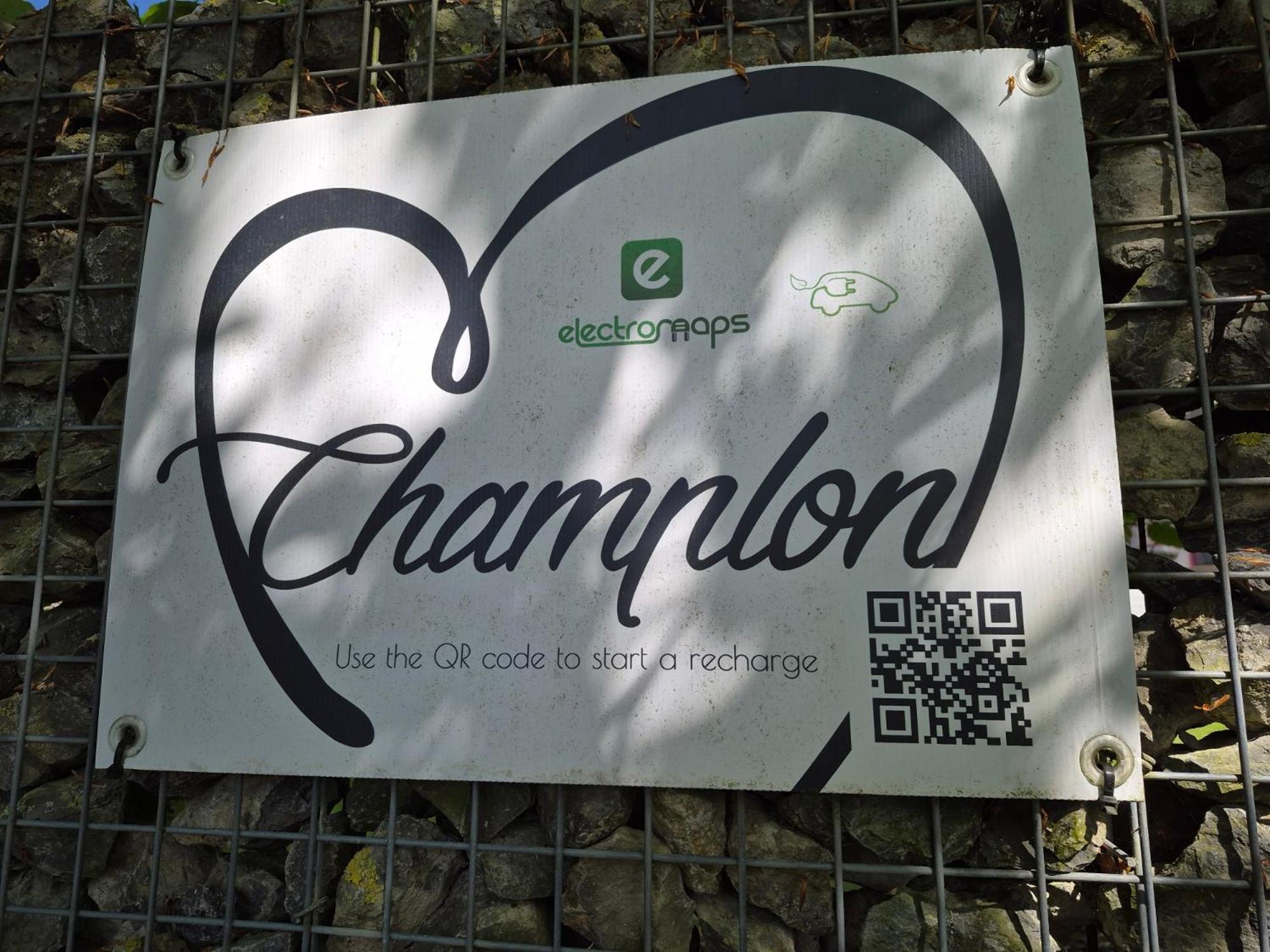 Gite Au Coeur De Champlon Ngoại thất bức ảnh